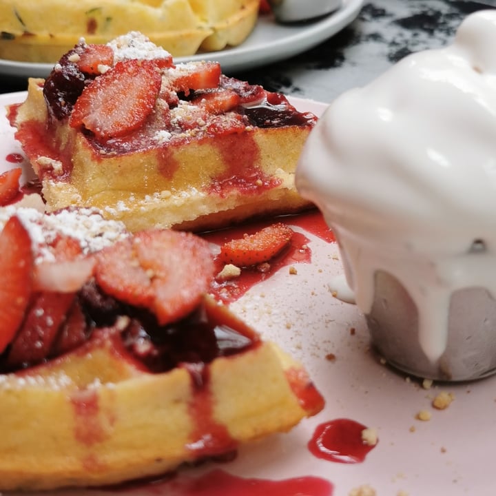 photo of Jessy's Waffles Queen of Hearts shared by @theyogacreative on  05 Aug 2020 - review