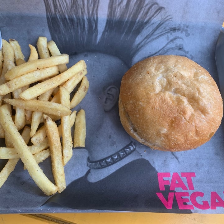 photo of Fat Vegan Hamburguesa Fat Vegan shared by @apaulapimentel on  14 Jun 2021 - review