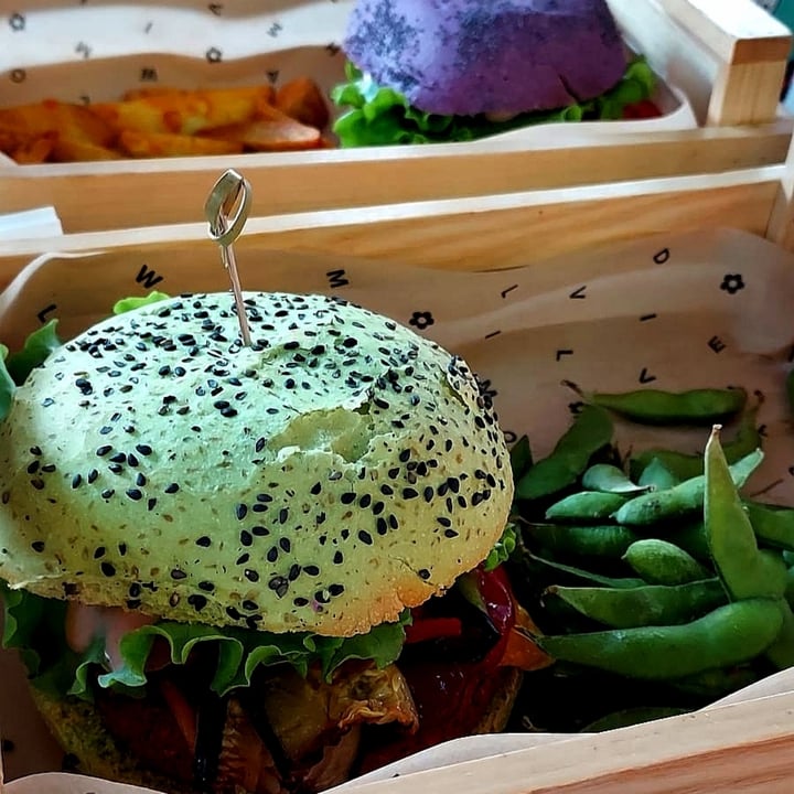 review photo of Flower Burger Jungle Burger shared by @soniaveg on 16 Jul 2022 - review