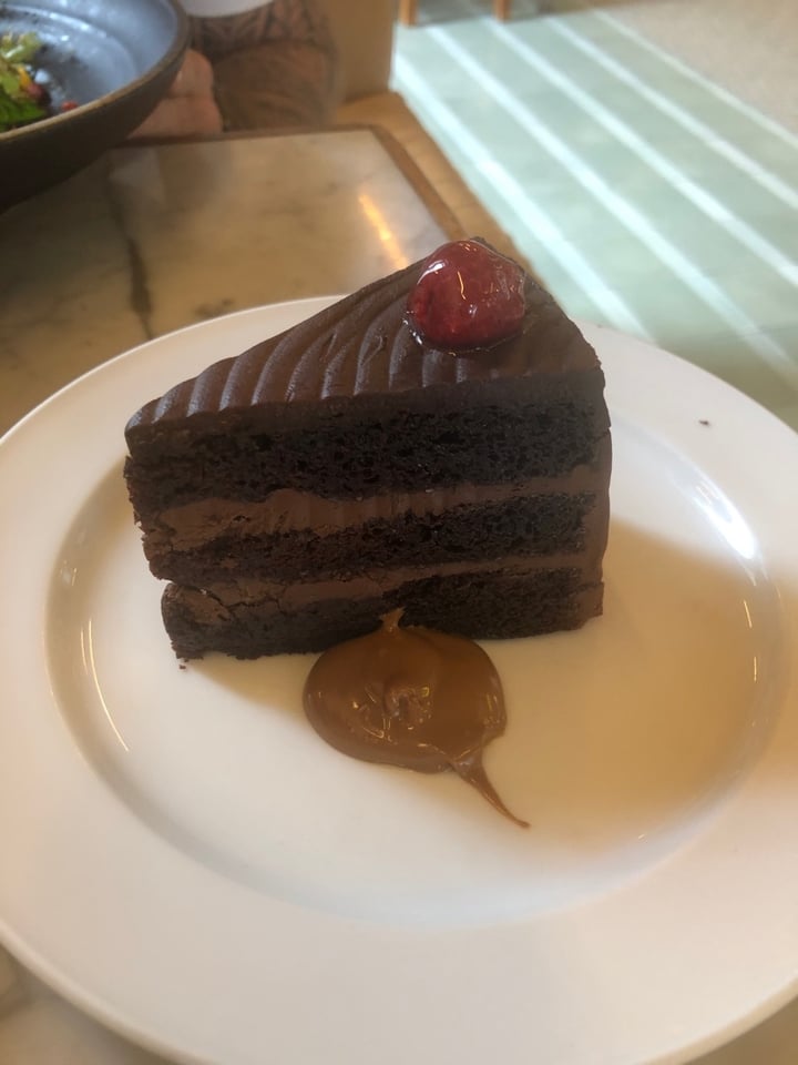 photo of Privé Asian Civilisations Museum 85% Dark Chocolate Cake shared by @delphinesupanya on  12 Jan 2020 - review