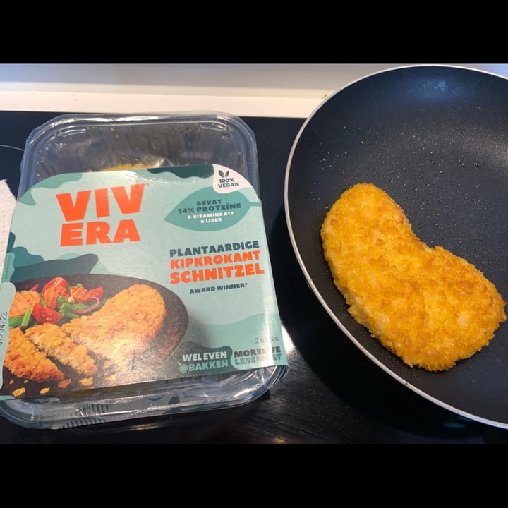 photo of Vivera Knuspriges Schnitzel Hähhchen-art shared by @tizianavegana on  26 Mar 2022 - review