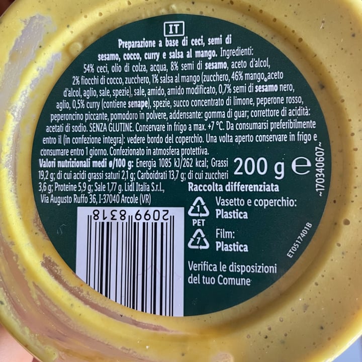 photo of Vemondo Hummus Curry shared by @misosoup on  31 May 2022 - review