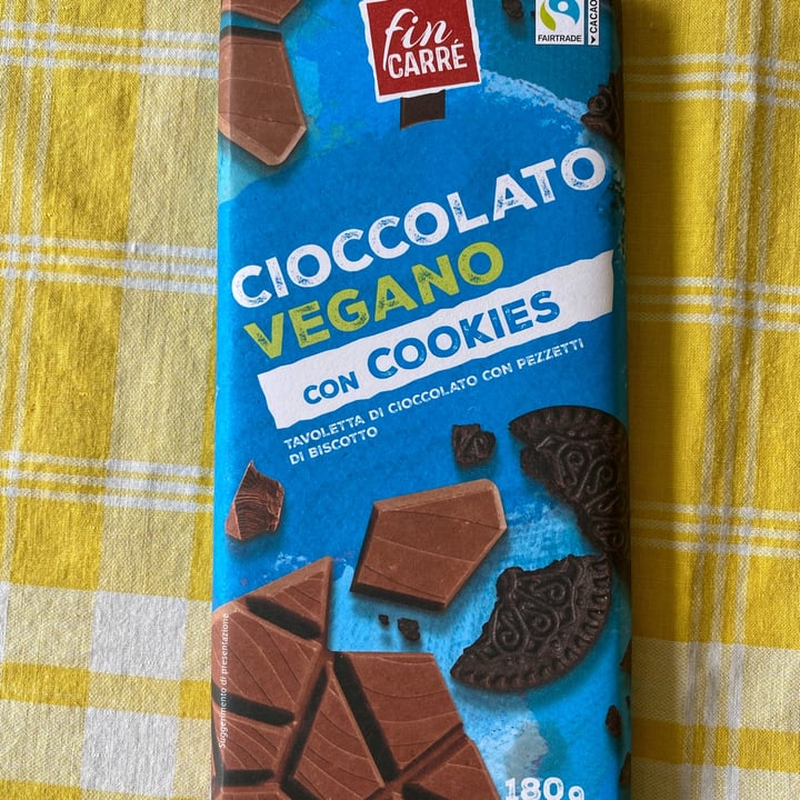photo of Fin Carré Chocolate  vegano con cookies shared by @valeross81 on  24 Sep 2022 - review