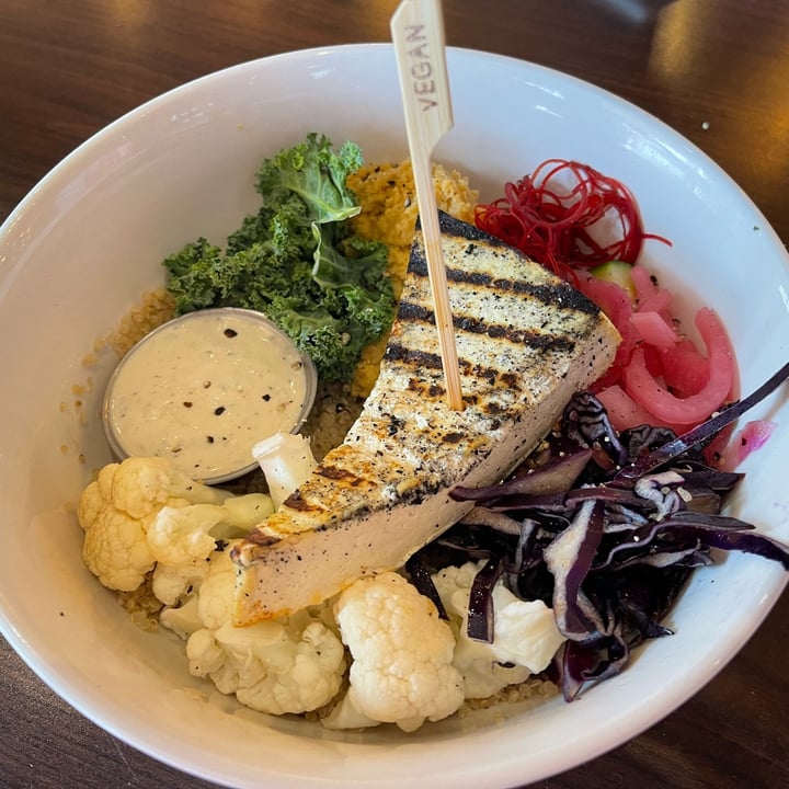 photo of Sociable Kitchen + Tavern PLANT-BASED GRILLED TOFU IMMUNITY SALAD shared by @tanyalynn on  12 Jun 2022 - review