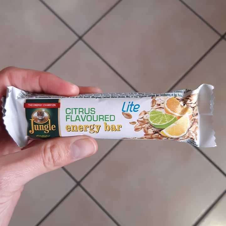 review photo of Jungle Oats Citrus Flavoured Energy Bar (Lite) shared by @lpandel on 16 Oct 2021 - review