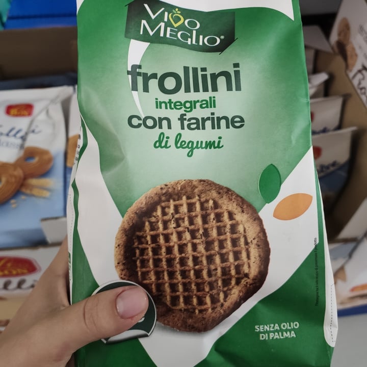 photo of Vivo Meglio Frollini integrali con farine di legumi shared by @mada on  31 Aug 2022 - review