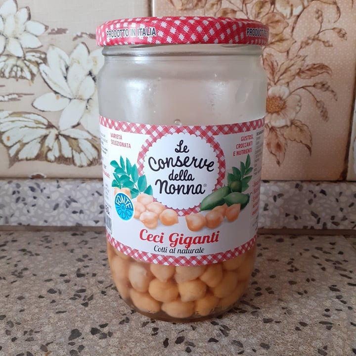 photo of Le conserve della nonna Ceci giganti shared by @fra102030 on  15 Jul 2020 - review