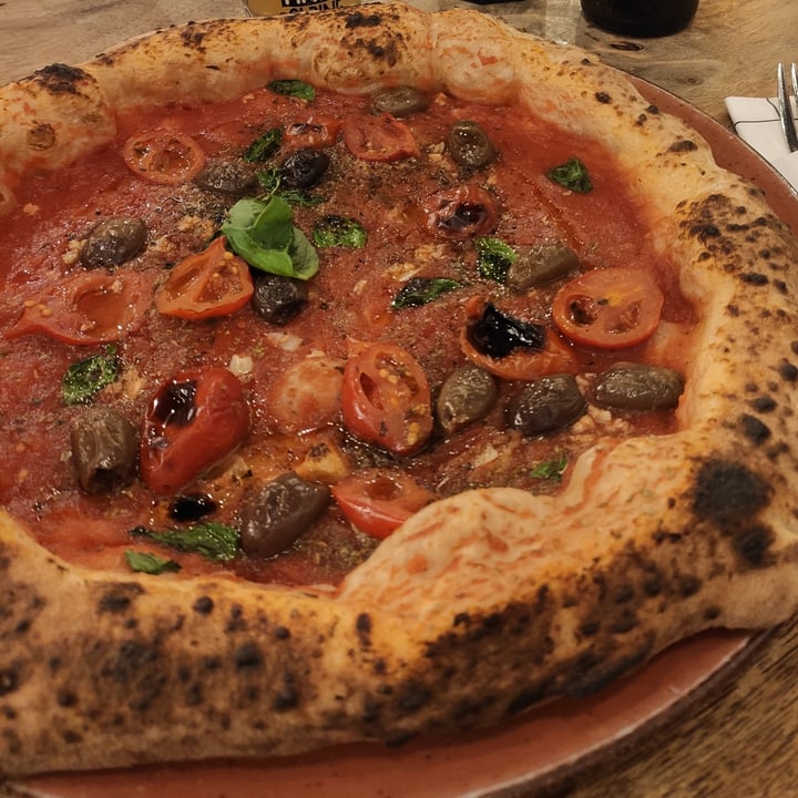photo of Pizzamorefantasia Marinara Speciale senza Acciughe shared by @itsawsara on  22 Sep 2022 - review