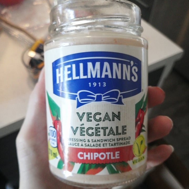 review photo of Hellmann’s Vegan Mayo chipotle shared by @marie1234 on 12 Dec 2021 - review