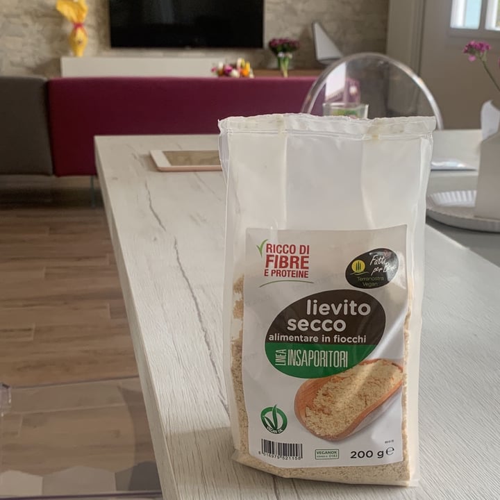 photo of Fatti per bene terranostra vegan Lievito alimentare shared by @elsamaxwell on  06 Apr 2022 - review