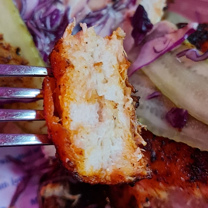 review photo of Love Handle Hot TiNDLE™ Chicken Burger shared by @shengasaurus on 19 May 2021 - review