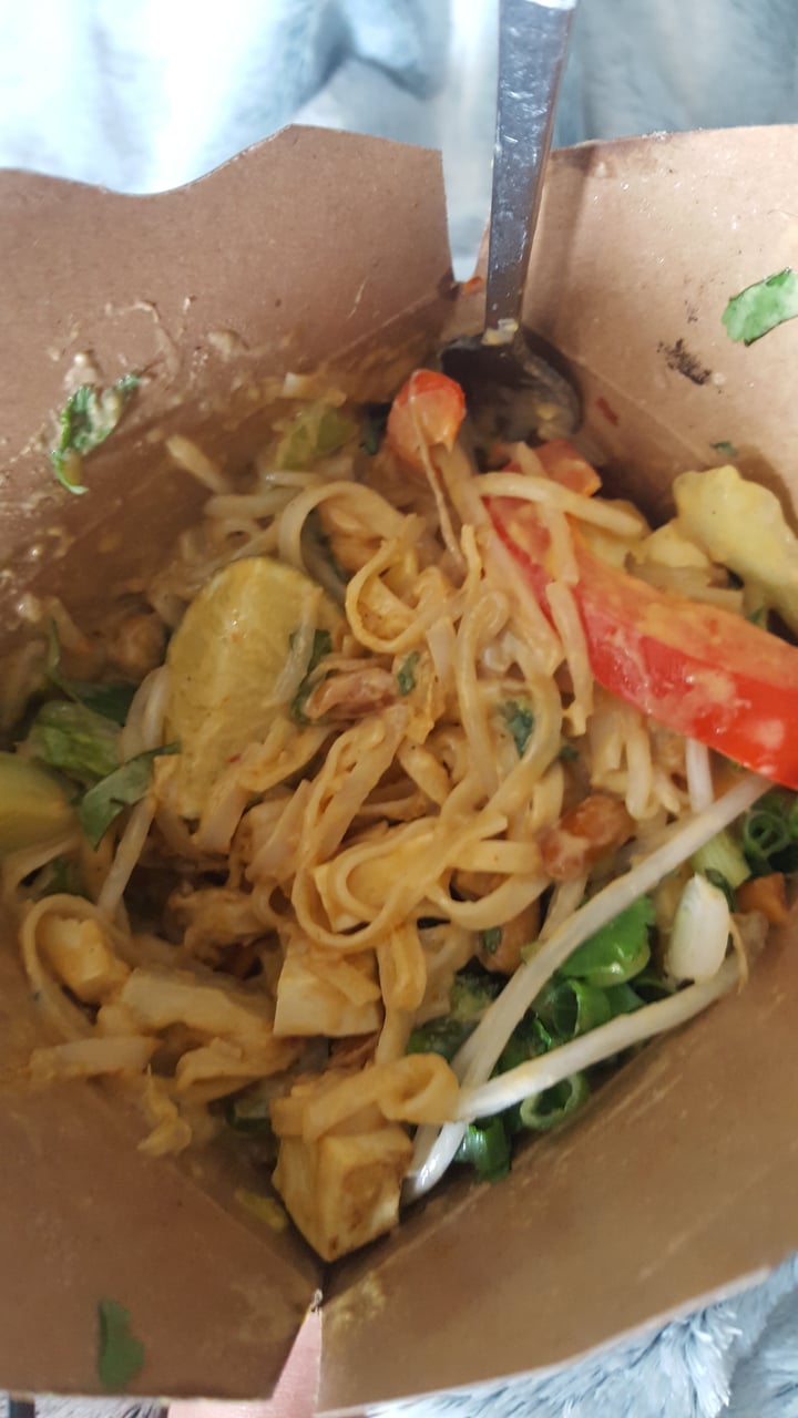 photo of Noodlebox Langford Spicy Peanut Noodle Box shared by @amandamt on  04 Jun 2018 - review