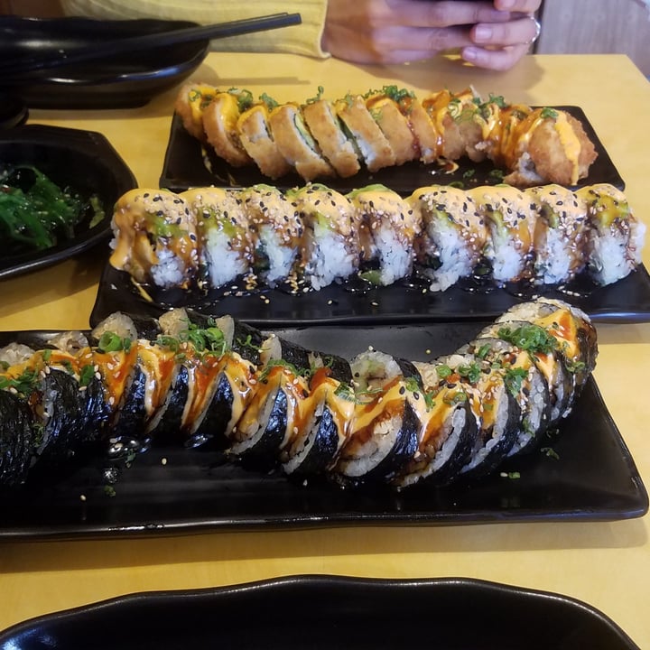 photo of Kenshō Caterpillar roll shared by @lluvia770 on  27 Jun 2020 - review