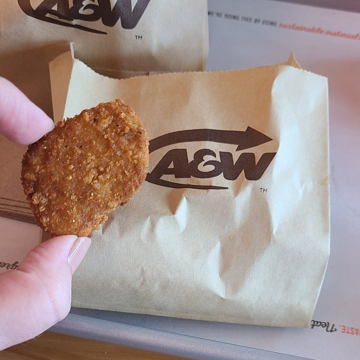 photo of A&W Canada Plant Based Nuggets shared by @liljessicakes on  21 Aug 2021 - review