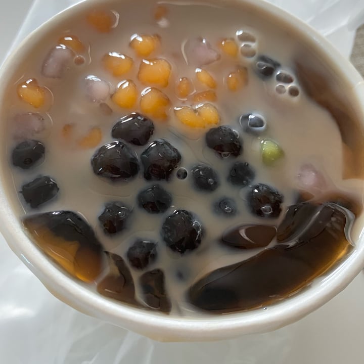 photo of Nine Fresh - Tiong Bahru Aww In One Cup shared by @rlau on  05 Mar 2022 - review