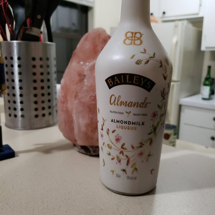 photo of Baileys Almond Baileys shared by @mburgos on  01 Jan 2021 - review