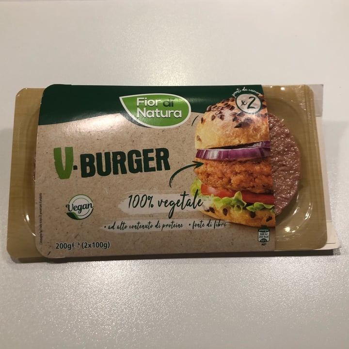 photo of Fior di Natura Burger 100% vegetale shared by @fladomitilla on  23 Jan 2022 - review