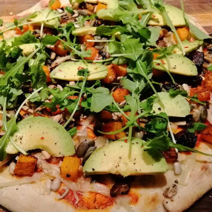 photo of Woolworths Food Pizza Base shared by @nicoledupreez on  28 Sep 2020 - review
