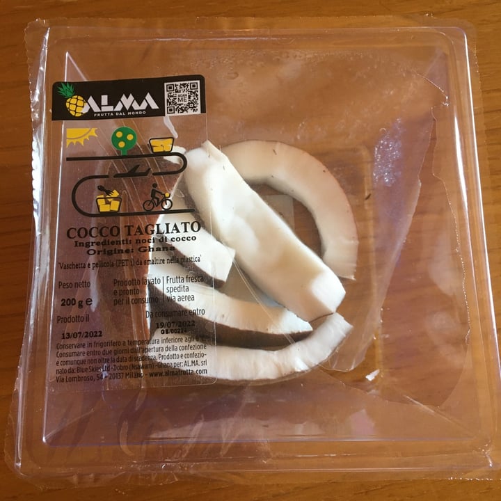 photo of alma frutta cocco tagliato shared by @vanessa24790 on  19 Jul 2022 - review