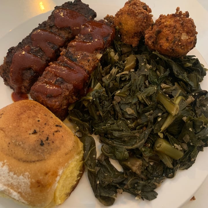 photo of Homegrown Smoker Combo Plate with Beyond Ribs, Collard Greens, Hush Puppies & Dinner Roll shared by @jillyjpeg on  07 Nov 2022 - review