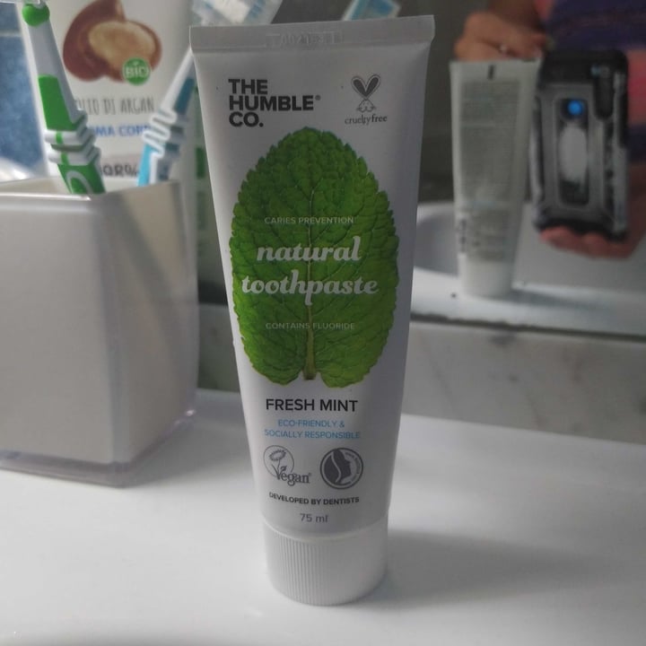 photo of The Humble Co. Natural Toothpaste - Fresh Mint shared by @noemi175113 on  30 Jun 2022 - review