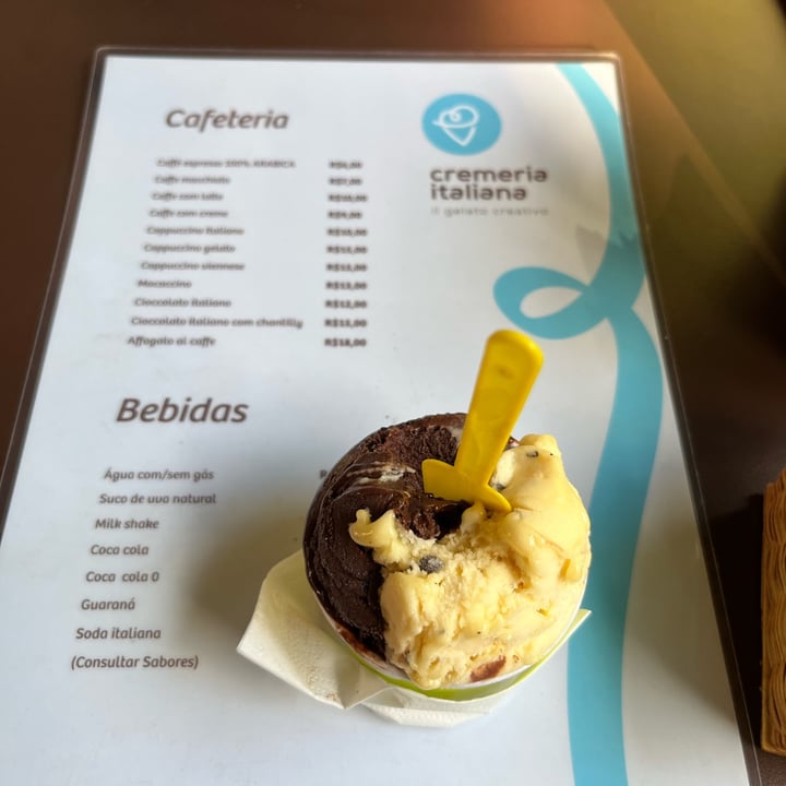 photo of Cremeria Italiana - Il gelato creativo Sorvete Picollo com dois sabores shared by @nandab on  17 May 2022 - review
