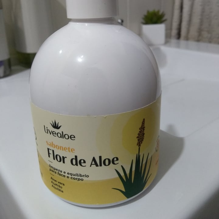 review photo of Livealoe Sabonete. Flor de aloe shared by @kariseroberta on 28 Apr 2022 - review