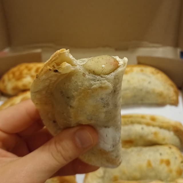 Photo of the dish “Empanada Caprese”