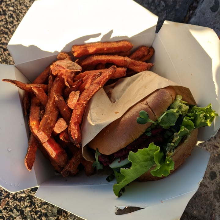photo of Seed Shack Beet Burger shared by @smiles on  21 Jun 2020 - review