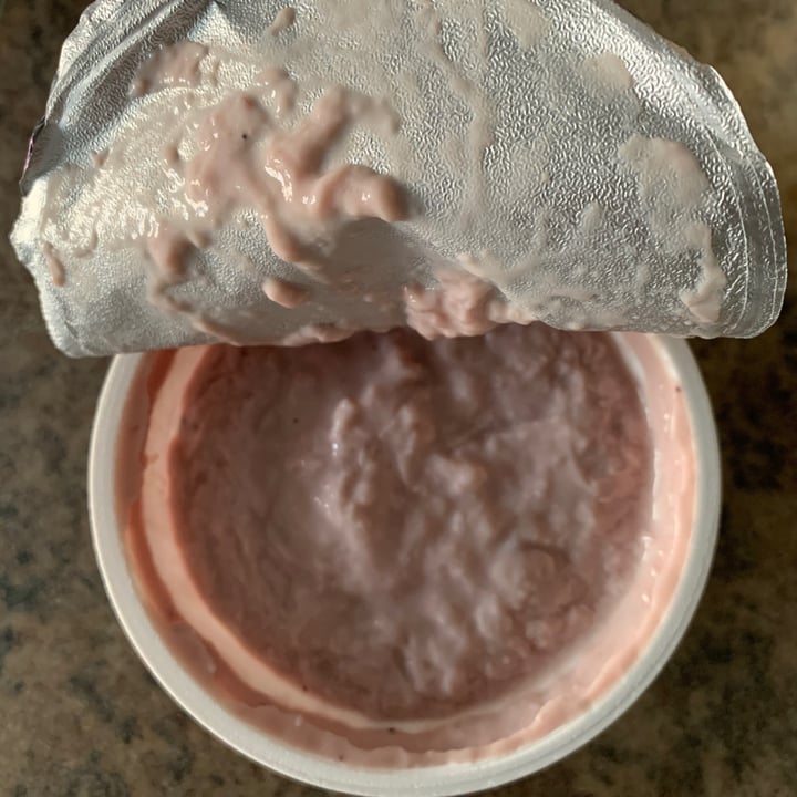 photo of Chobani Oat-Based Blueberry Pomegranate Yogurt shared by @louisg on  22 Jul 2021 - review