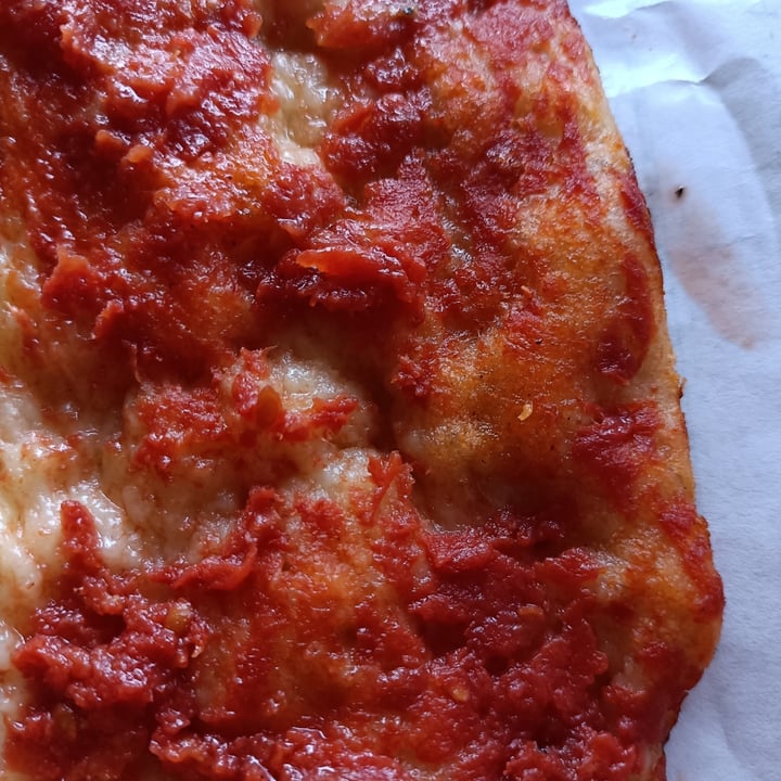 photo of Eredi Filippo Susi Panificio, Pasticceria pizza rossa shared by @maka89 on  18 Jul 2022 - review