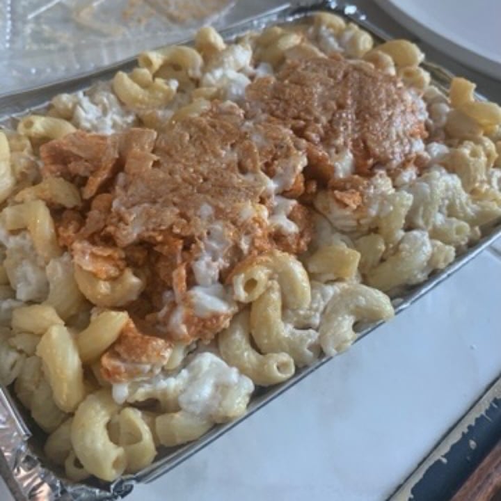 review photo of Freakin' Vegan Buffalo Chicken Mac And Cheese shared by @comfypiggy on 04 Jun 2020 - review