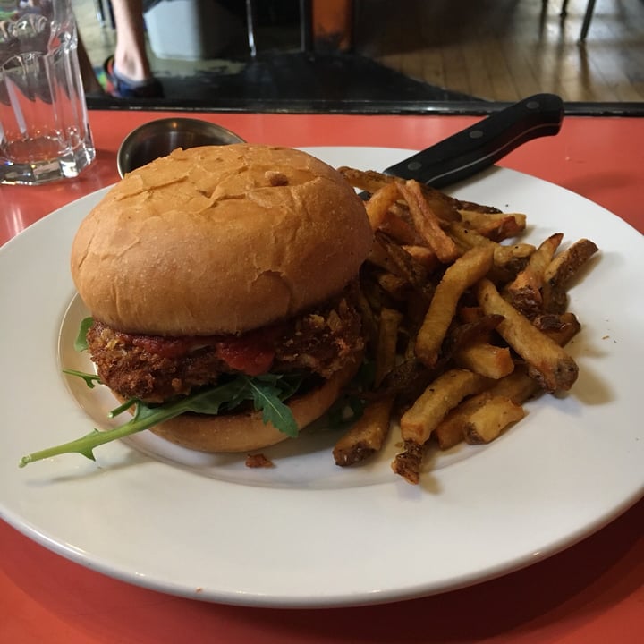 photo of City O' City Chicken Parmesan Sandwich shared by @plantgirl on  01 Aug 2019 - review