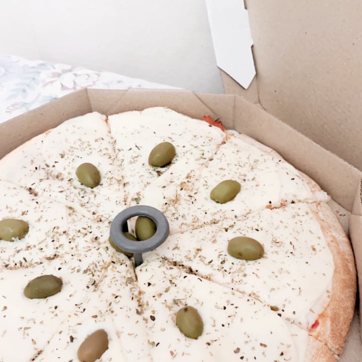 photo of Empanadas de 10 Zárate Pizza Muzzarella shared by @maryheino on  23 Apr 2021 - review