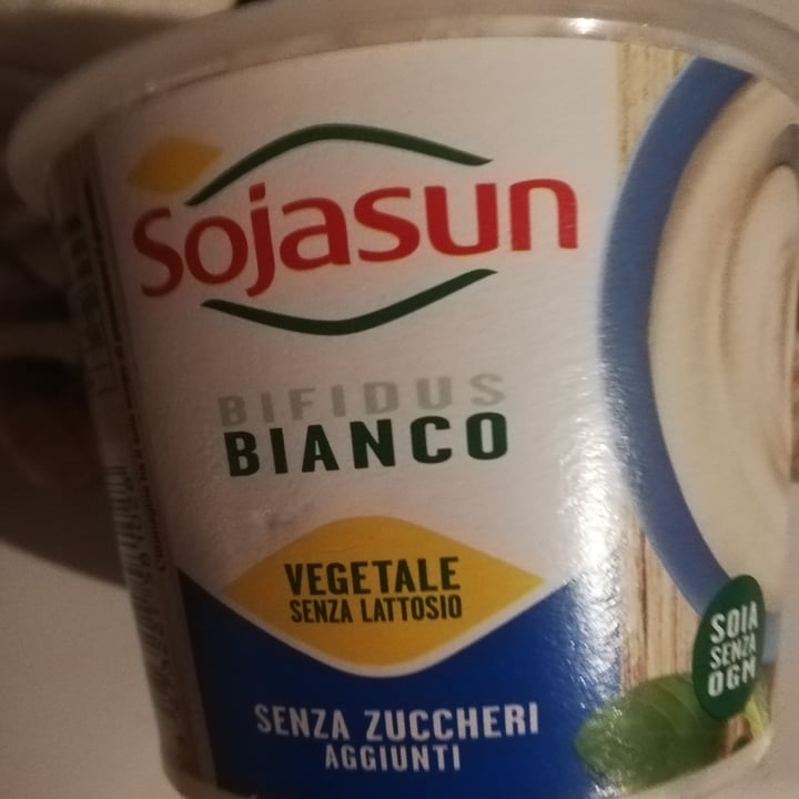 photo of Sojasun Bifidus yogurt shared by @topazio on  09 Aug 2022 - review