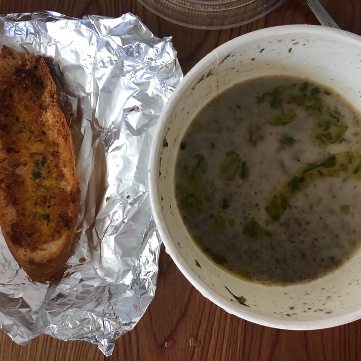 photo of iVegan Cream Mushroom Soup shared by @meltingpotatoes on  24 Mar 2021 - review