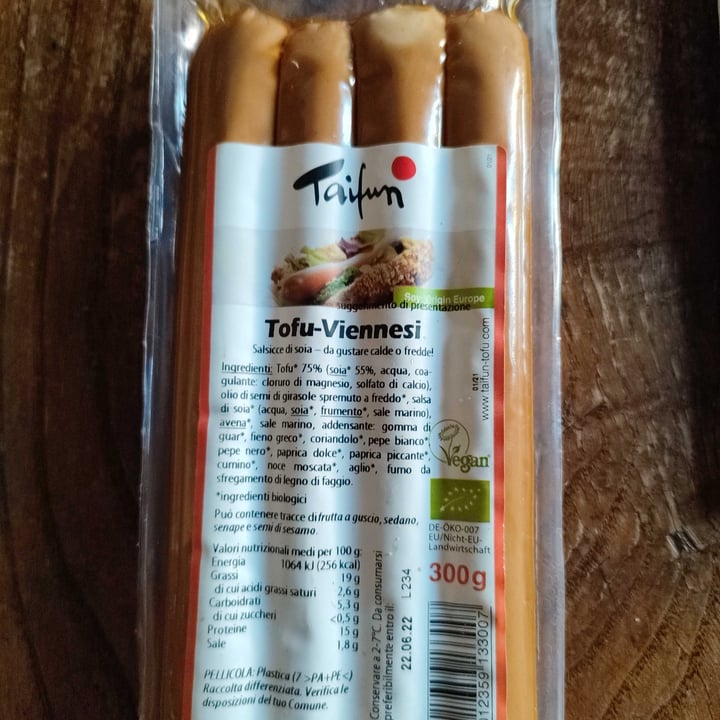 photo of Taifun Tofu Viennesi shared by @saretta64 on  15 Apr 2022 - review