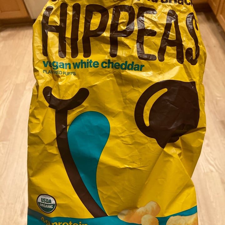 photo of Hippeas Vegan White Cheddar Organic Chickpea Puffs shared by @gutsygrackle on  20 May 2021 - review