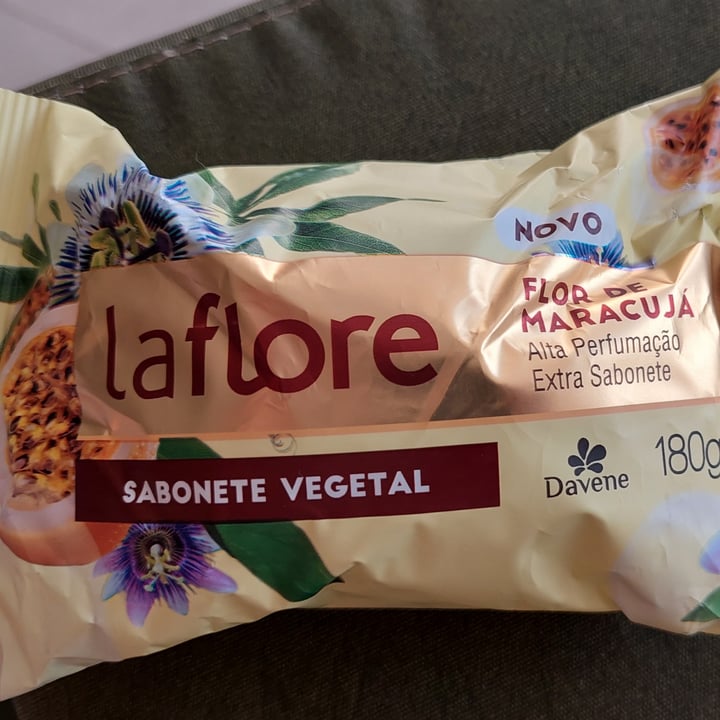 review photo of La flore Sabonete Flor De Maracujá shared by @mauriciogrocha on 13 May 2022 - review