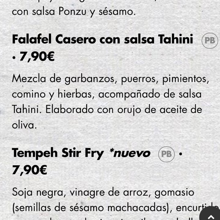photo of Honest Greens Castellana Falafel Casero con salsa Tahini shared by @elenina on  16 May 2022 - review