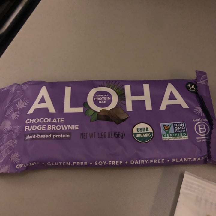 photo of Aloha chocolate fudge brownie protein bar shared by @malulemos on  07 Jun 2022 - review