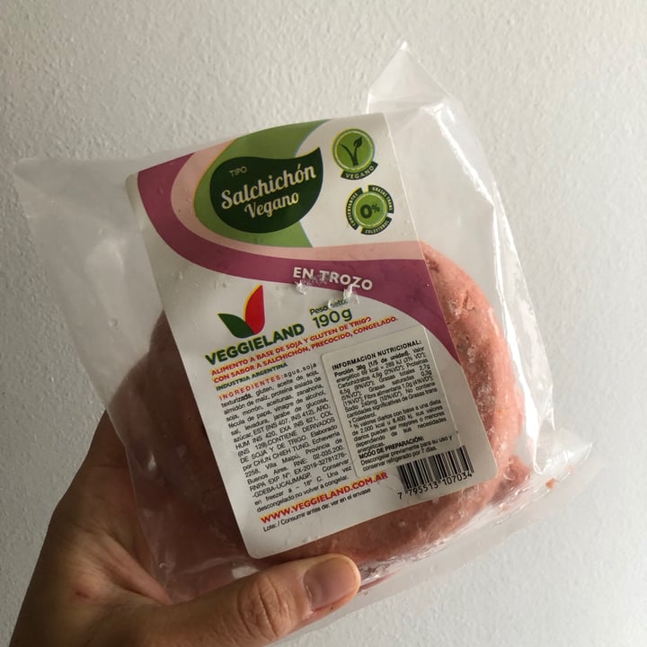 photo of Veggieland Salchichon Vegano shared by @ivettesos on  05 Oct 2020 - review