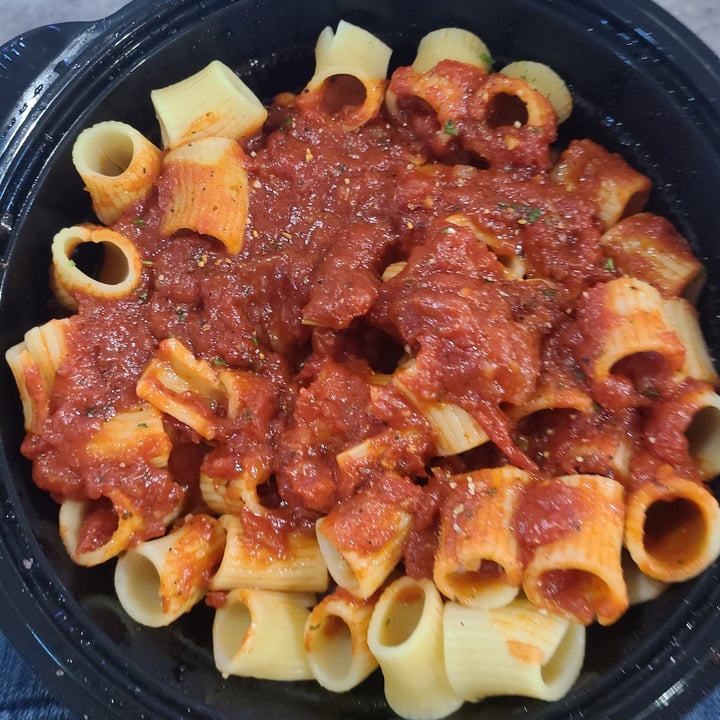 photo of Olive Garden Italian Restaurant Rigatoni with Marinara shared by @hweeder on  04 Oct 2022 - review