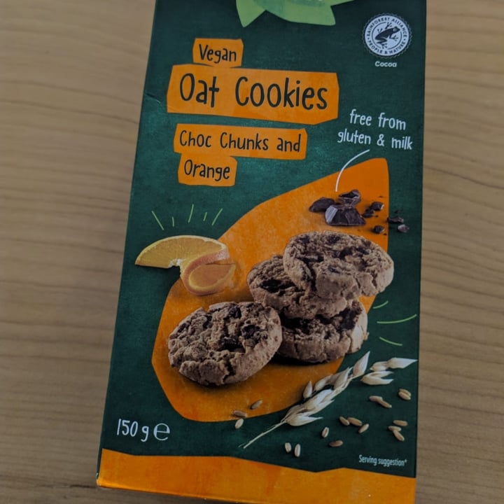 photo of Vemondo Vegan Oat Cookies Choc Chunks And Orange shared by @agnetrem on  30 Jan 2022 - review