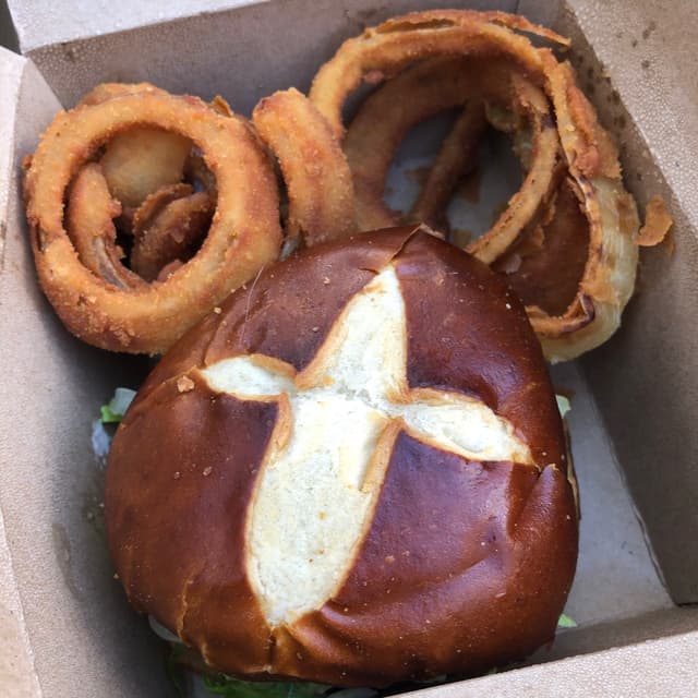 Photo of the dish “Southern Chick’un Sandwich”