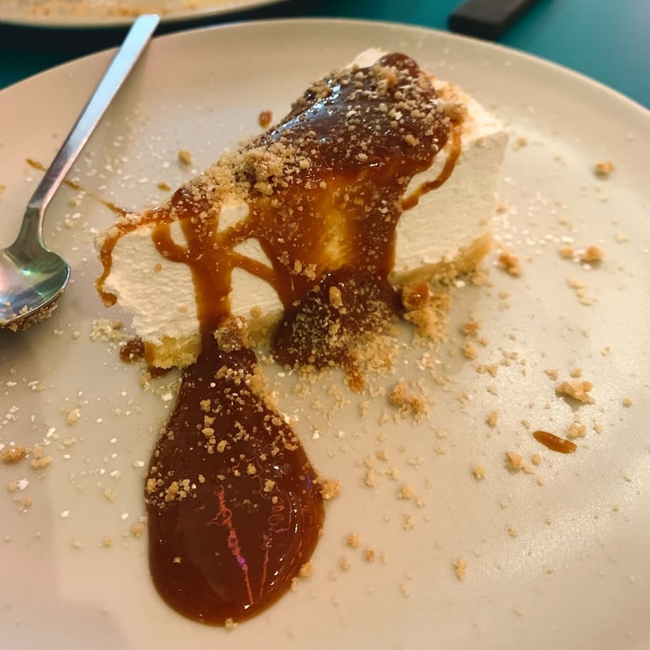 photo of Cavoli Nostri Cheesecake Caramello Salato shared by @gingeronearth on  14 Nov 2022 - review