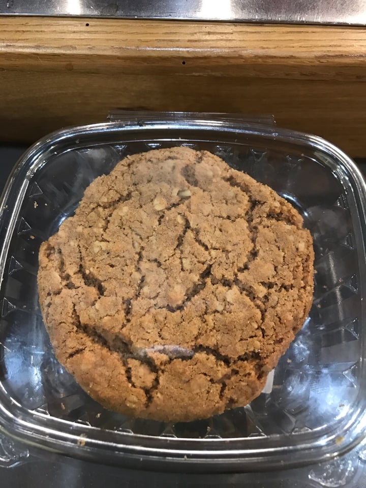 review photo of St. Peter Food Coop Vegan Oatmeal Sandwich shared by @annamarie80 on 08 Jul 2019 - review