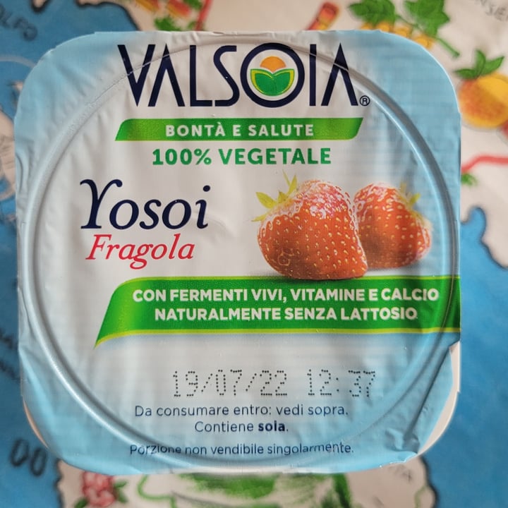 photo of Valsoia Yogurt alla fragola shared by @sarafrighi on  28 Jun 2022 - review