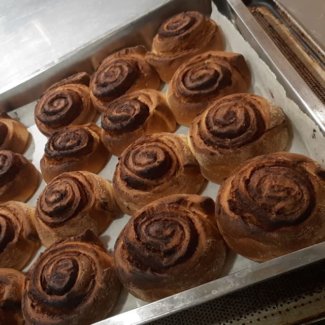 Photo of the dish “Cinnamon Roll de lotus”
