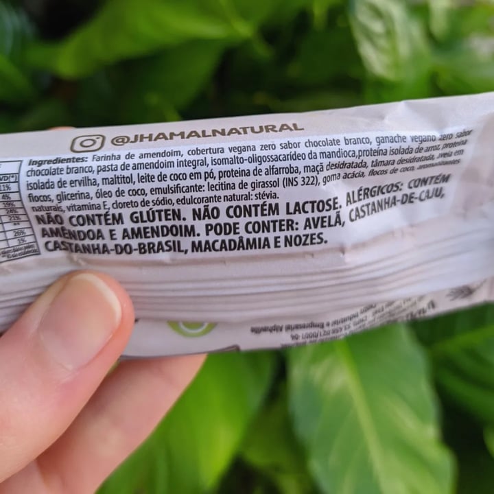 review photo of Jhamal Barra De Proteína Vegana Coco Cream shared by @mariveggy on 06 Jun 2022 - review